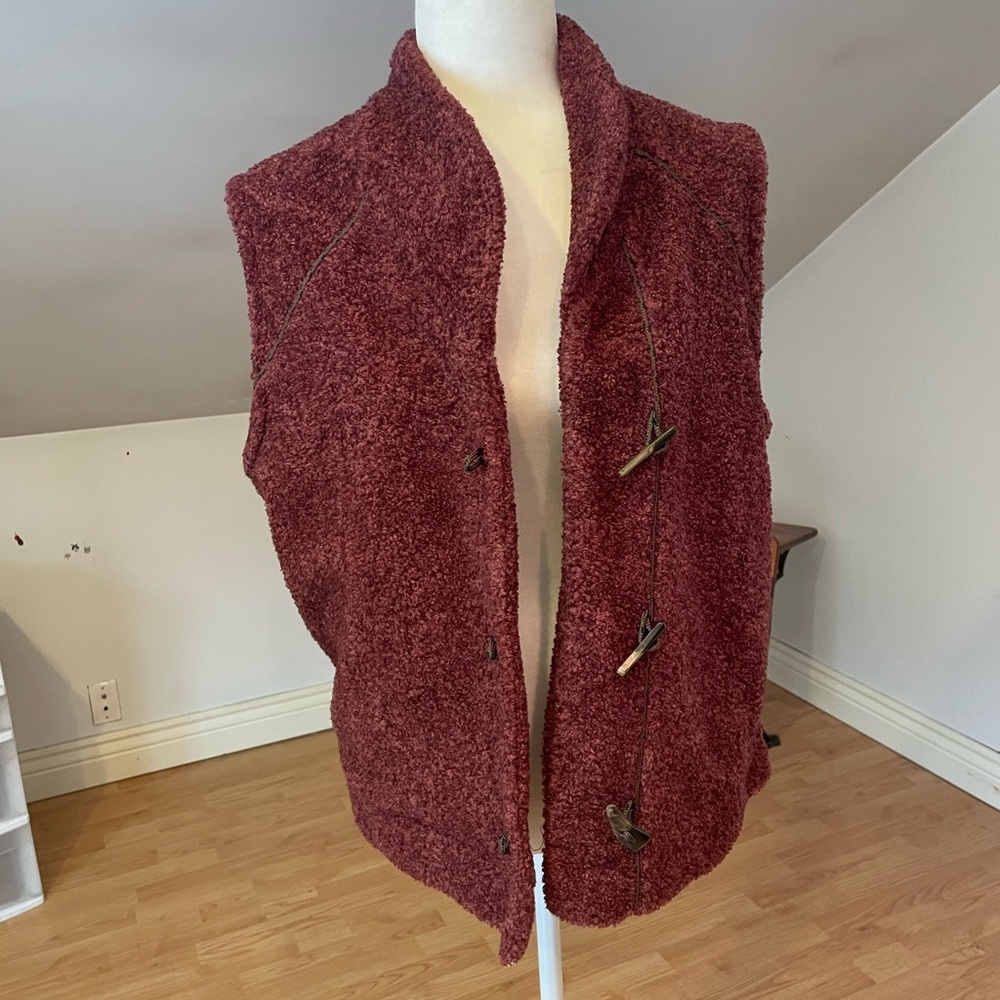 WOOLRICH TOGGLE BUTTON VEST